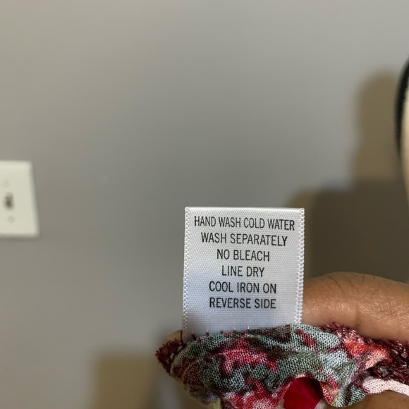 🛍️Haute Project LA Intricate Embroidered Crop Top Sz M - Picture 9 of 16